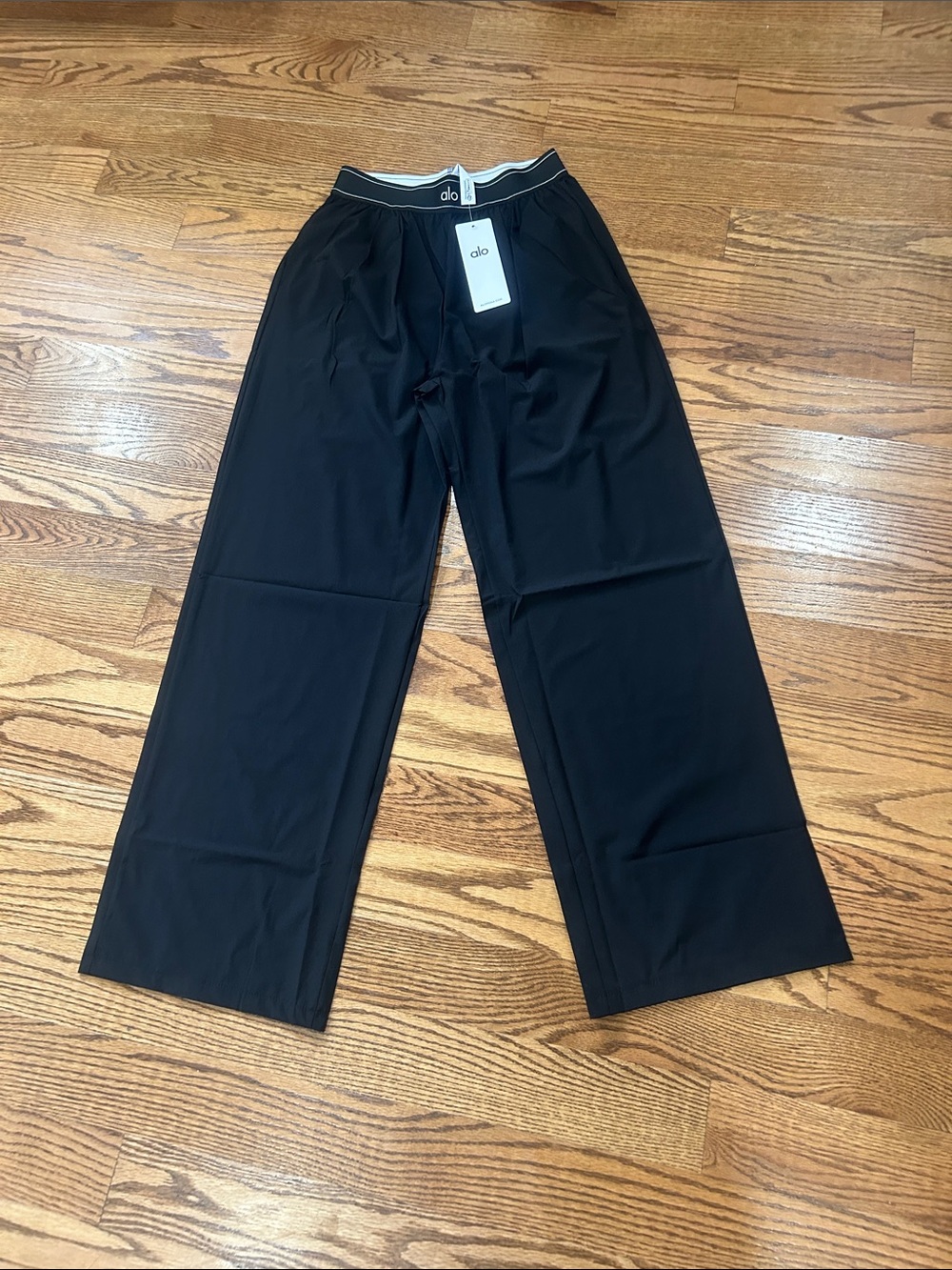 ALO Yoga Black Wide-Leg Jogger Pants